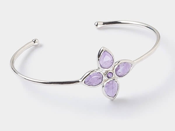 Create Compliments&reg; Jewelry